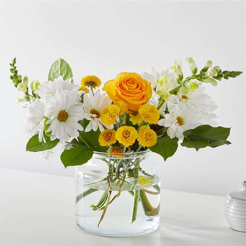 Sun Salutation Bouquet – Poplar Flower Shop, Terre Haute IN
