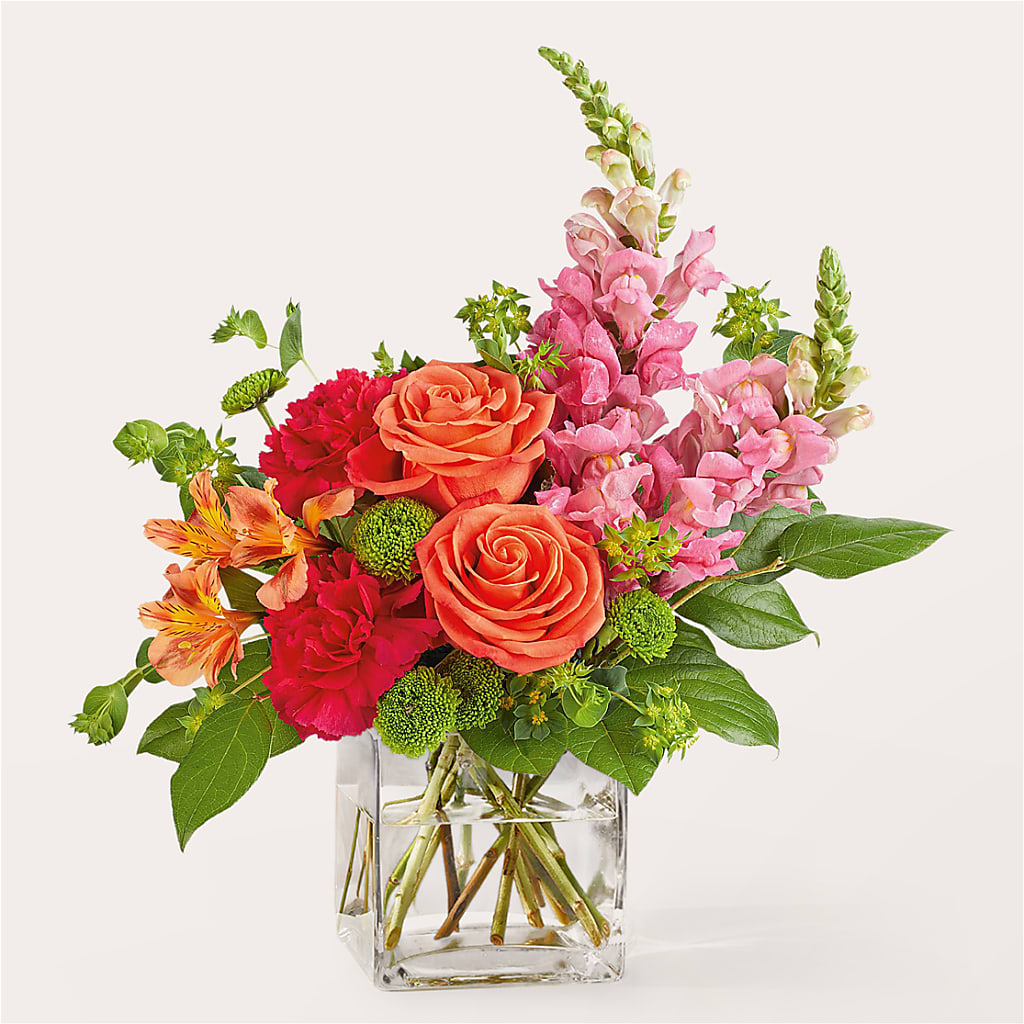 Cosmopolitan Bouquet – Poplar Flower Shop, Terre Haute IN