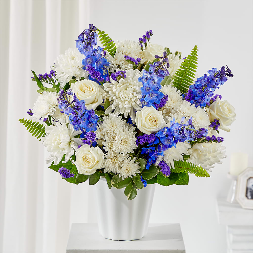 Hold Dear Tabletop Basket – Poplar Flower Shop, Terre Haute IN