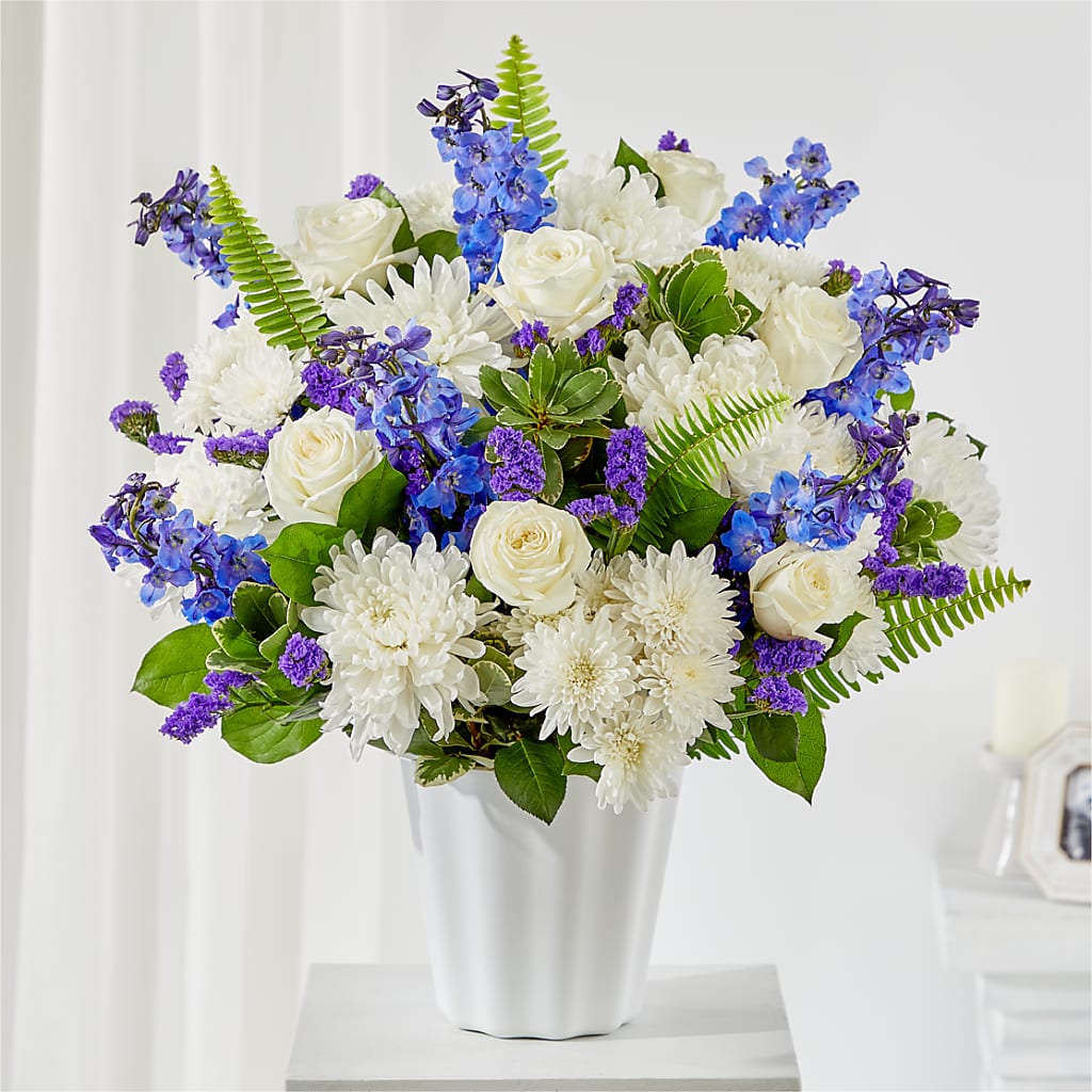 Hold Dear Tabletop Basket – Poplar Flower Shop, Terre Haute IN