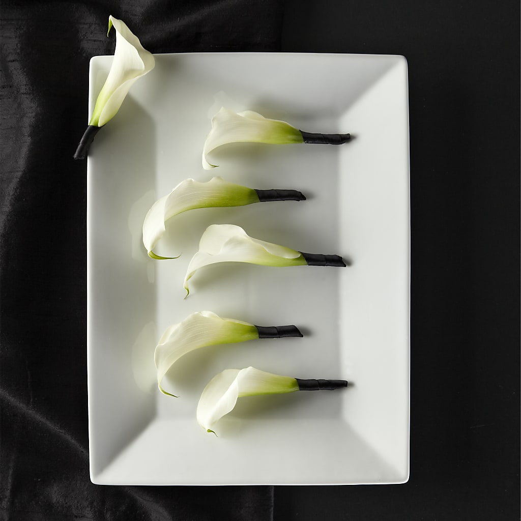 Calla Lily Promise Boutonniere – Poplar Flower Shop, Terre Haute IN