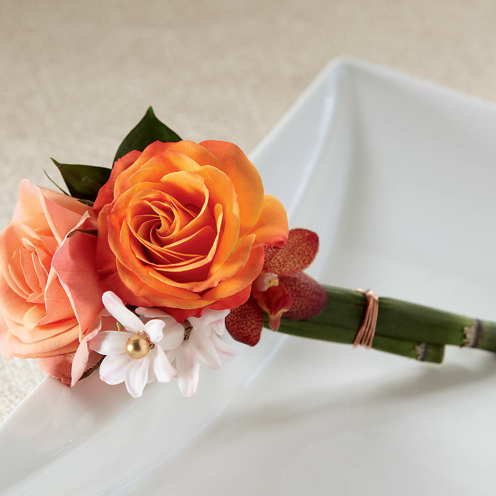 Sunset Dream Boutonniere – Poplar Flower Shop, Terre Haute IN