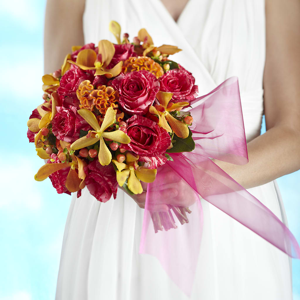 Brilliant Shades of Love Bouquet – Poplar Flower Shop, Terre Haute IN